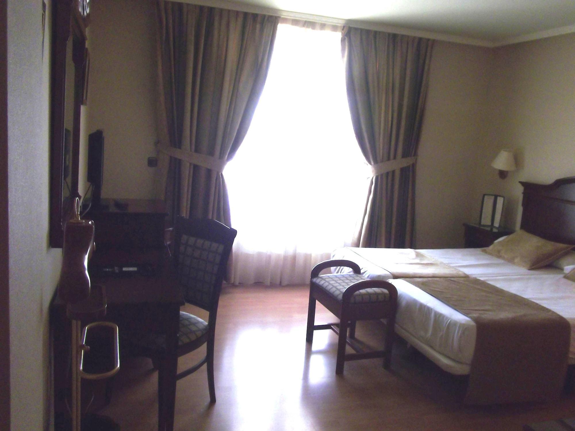 Hotel Lasa Sport Valladolid Eksteriør billede